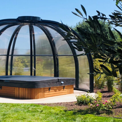 Installation d'un abri pour Spa en Haute-Loire - Abris Solaris