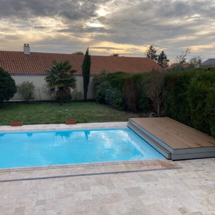 Terrasse mobile pour piscine STILYS télescopique