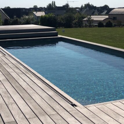 Terrasse mobile pour piscine STILYS télescopique